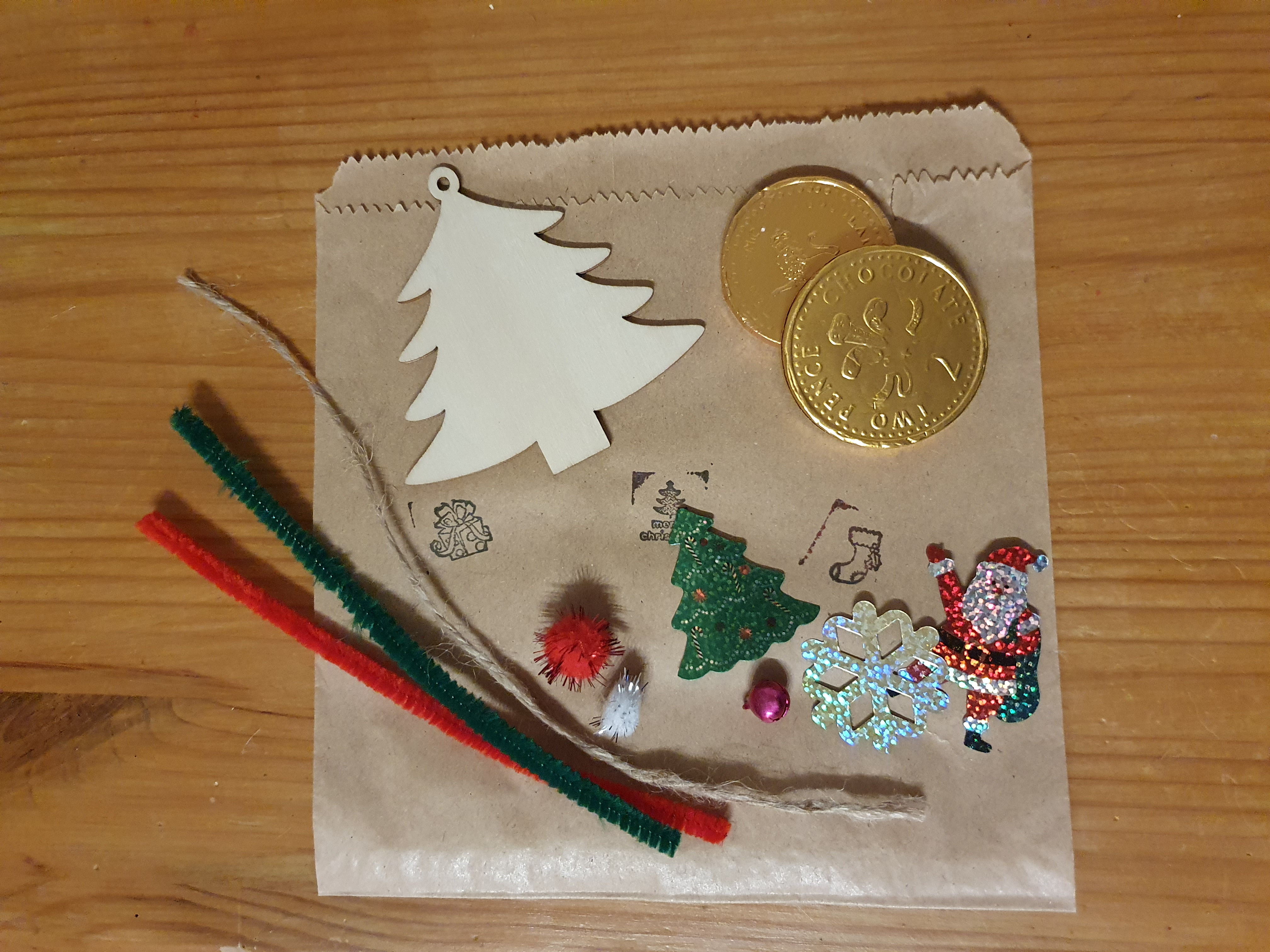 Decorate the Christmas Tree!